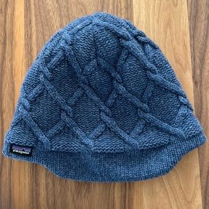 Patagonia beanie with brim